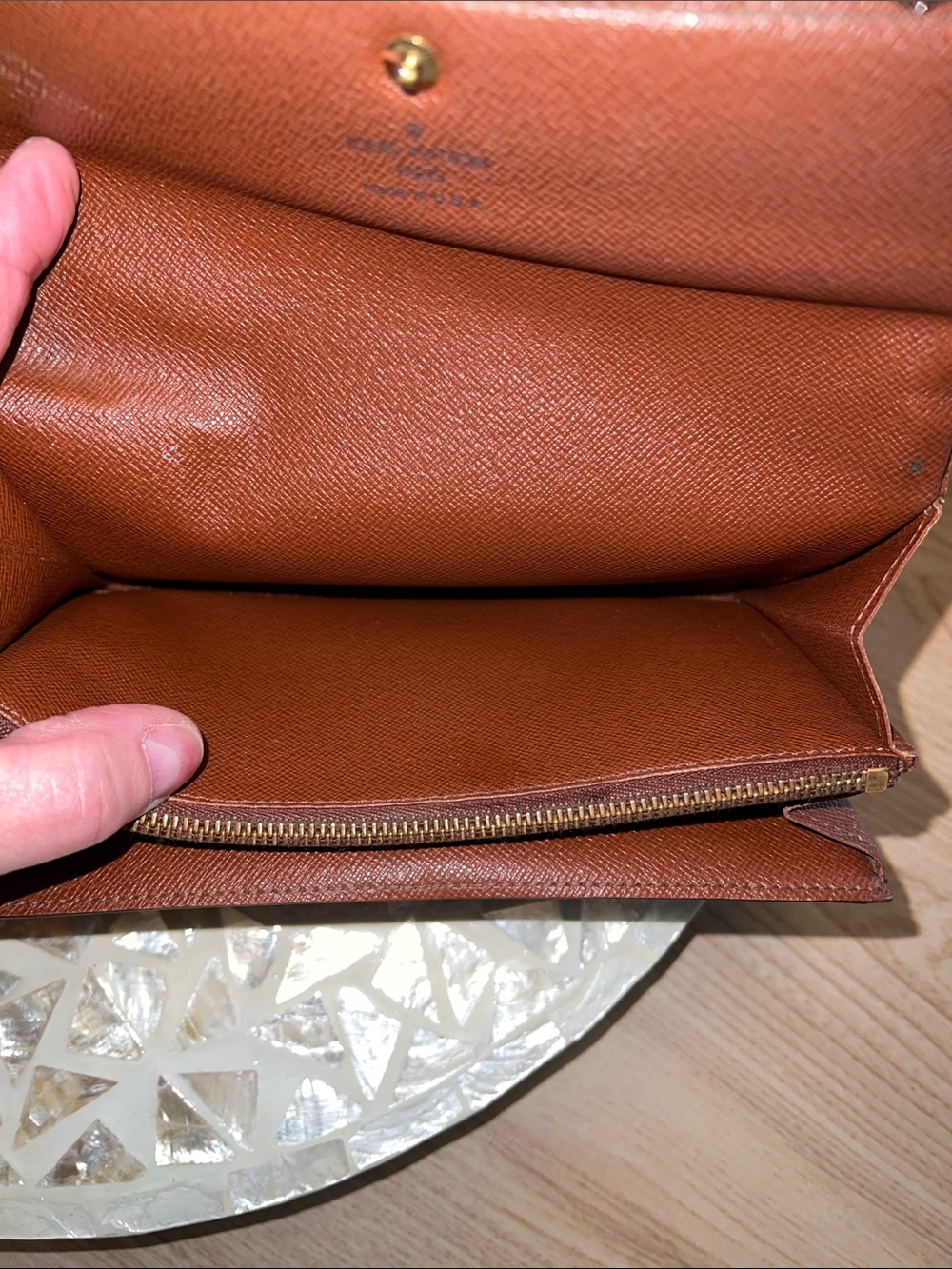 AUTHENTIC Vintage Louis Vuitton Sarah Wallet - Picture 8 of 13